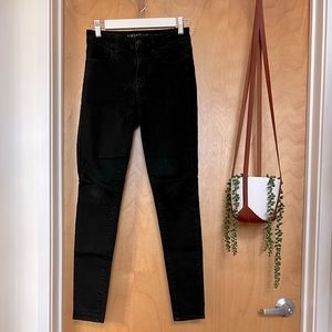 Black skinny jeans